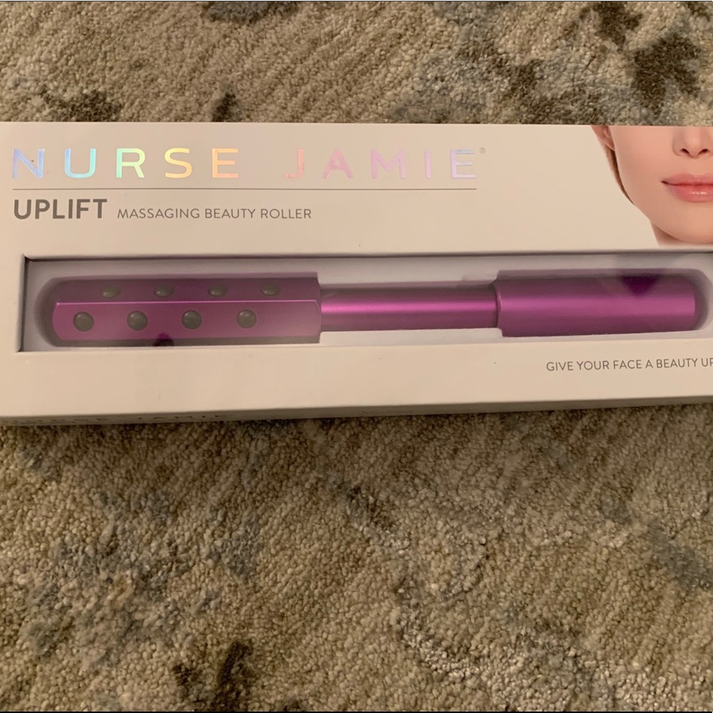 Nurse Jamie UPLIFT Massaging Beauty Roller